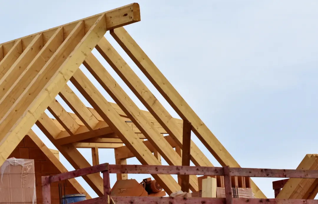 What Is Better Flat Roof Or Pitched